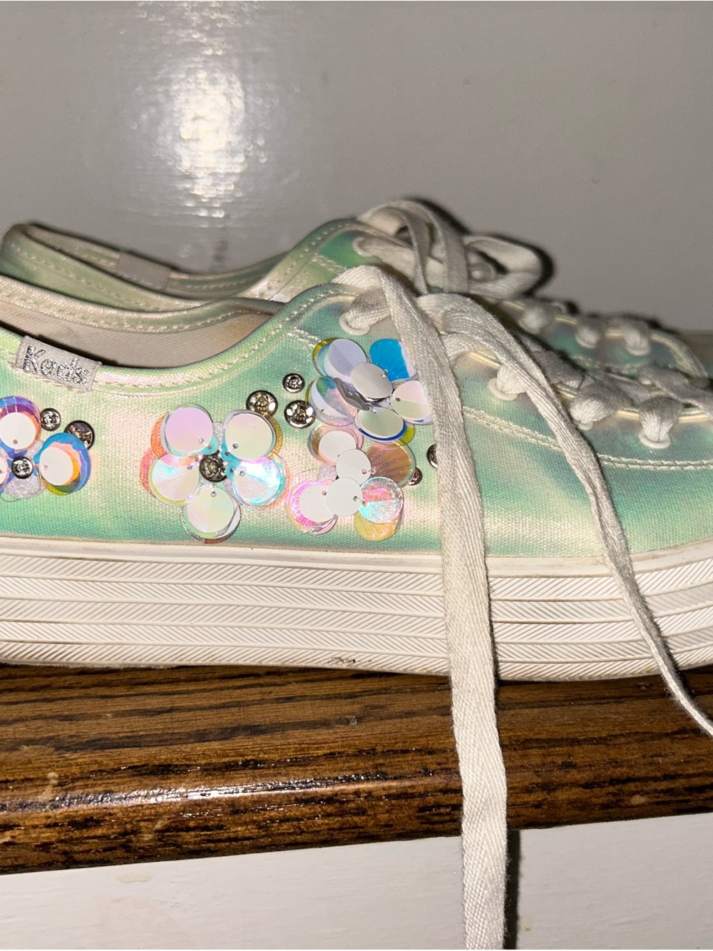Keds Iridescent White sneakers, sequin floral accents. Size 9. - Picture 2 of 5